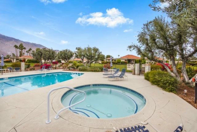 FabPSCondo centrally located in central Palm Springs, you will find this delightful single story, 2 bedroom, 2 bath condo in the popular Sunrise Alejo condo community.